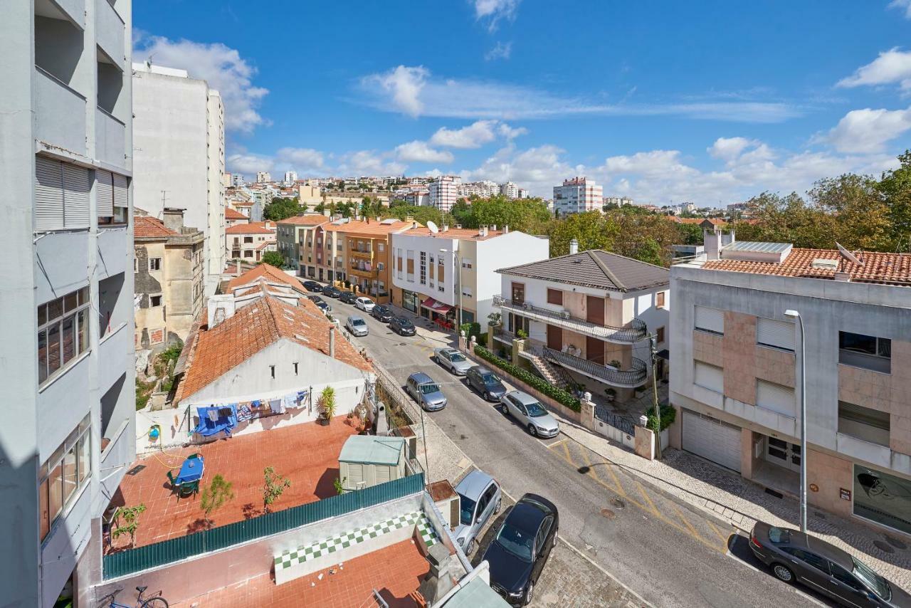 In Bed With Lisbon 4E Apartment Amadora Exterior photo